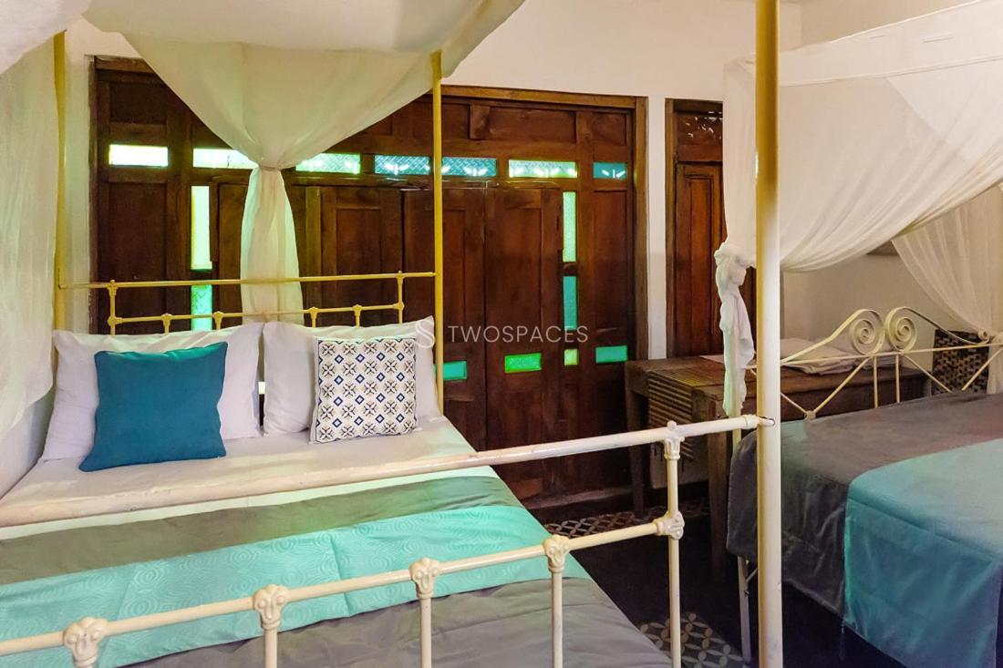 Kayu Beach Villa By Twospaces, Nusa Dua Beach エクステリア 写真